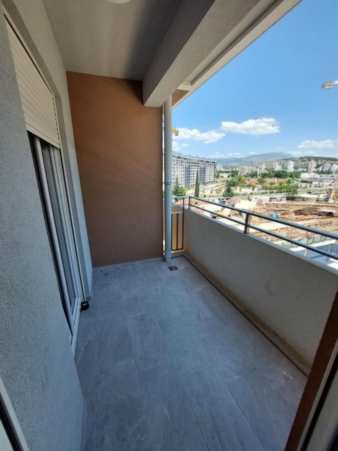 Apartman Vt Central Point 波德戈里察 外观 照片